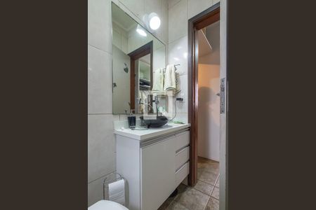 Casa à venda com 300m², 5 quartos e 2 vagasSuíte - Banheiro 1