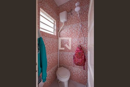 Casa à venda com 300m², 5 quartos e 2 vagasEdícula - Banheiro