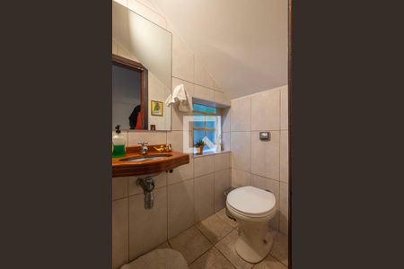 Casa à venda com 300m², 5 quartos e 2 vagasLavabo