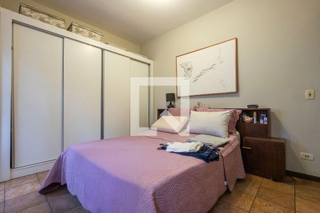 Casa à venda com 300m², 5 quartos e 2 vagasQuarto 4