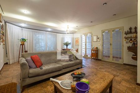 Sala de casa para alugar com 5 quartos, 300m² em Paraíso, São Paulo