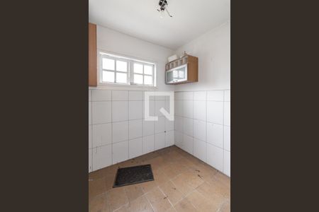 Casa à venda com 132m², 3 quartos e 3 vagasQuarto de Serviço 