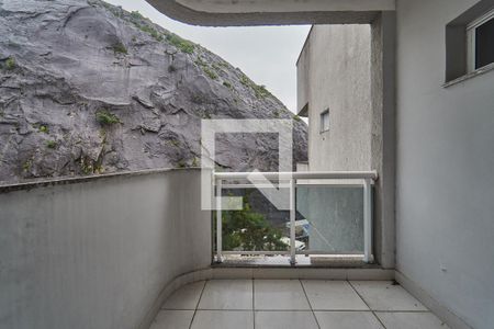 Apartamento à venda com 210m², 2 quartos e 2 vagasQuarto Suite Varanda