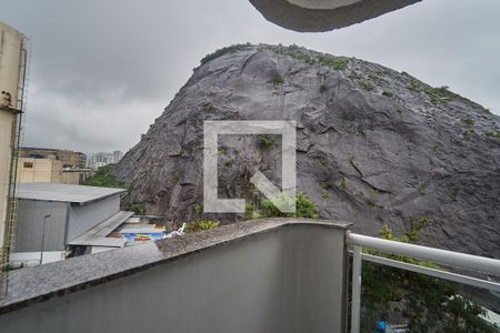 Apartamento à venda com 210m², 2 quartos e 2 vagasQuarto Suite Varanda