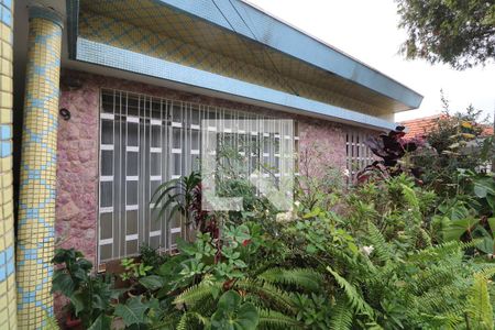 Casa à venda com 150m², 3 quartos e 2 vagasFachada