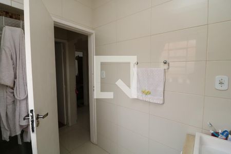 Casa à venda com 150m², 3 quartos e 2 vagasBanheiro