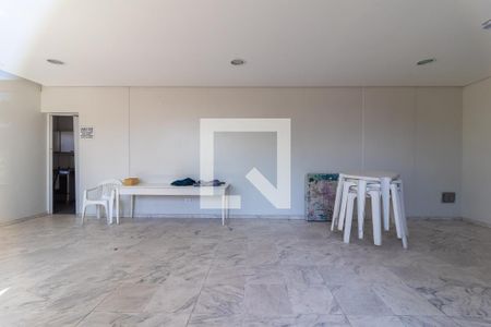 Apartamento à venda com 63m², 2 quartos e 1 vaga Apartamento à venda com 63m², 2 quartos e 1 vagaÁrea comum - Salão de festas
