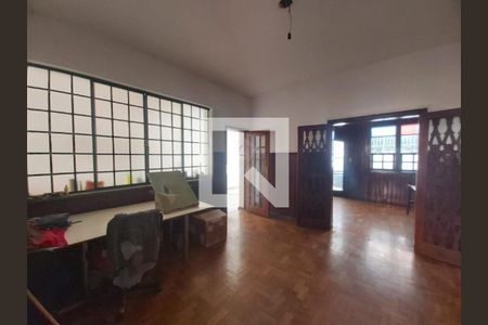Casa à venda com 4 quartos, 234m² em Funcionários, Belo Horizonte
