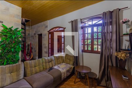 Sala de casa à venda com 3 quartos, 70m² em Novo Glória, Belo Horizonte