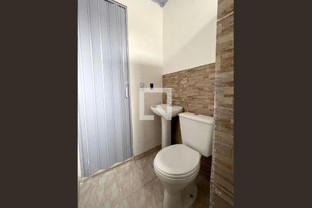 Casa para alugar com 39m², 1 quarto e sem vaga Casa para alugar com 39m², 1 quarto e sem vagaBanheiro