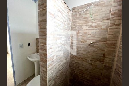 Casa para alugar com 39m², 1 quarto e sem vaga Casa para alugar com 39m², 1 quarto e sem vagaBanheiro