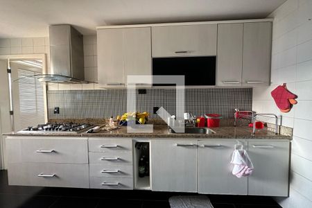 Apartamento à venda com 145m², 5 quartos e 3 vagasCozinha - Armários