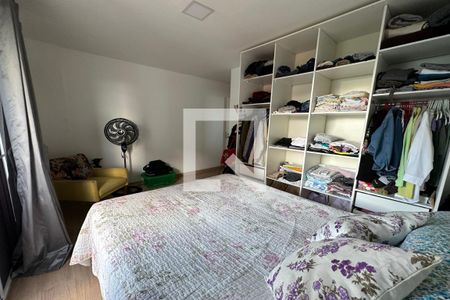 Apartamento à venda com 145m², 5 quartos e 3 vagasSuíte 2