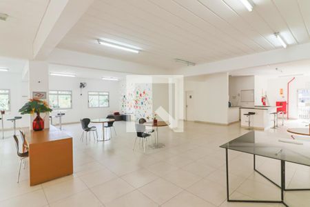 Apartamento para alugar com 68m², 2 quartos e 1 vaga Apartamento para alugar com 68m², 2 quartos e 1 vagaÁrea comum - Salão de festas
