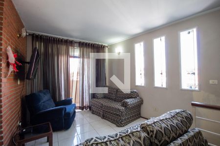 Sala de TV de casa à venda com 5 quartos, 360m² em Bela Vista, Osasco