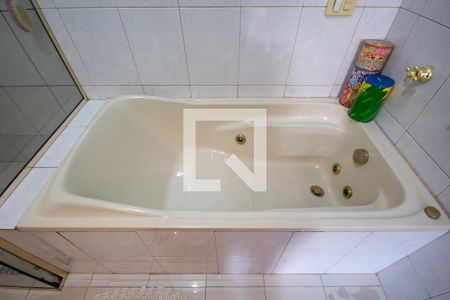 Casa à venda com 360m², 5 quartos e 3 vagasBanheiro da Suíte