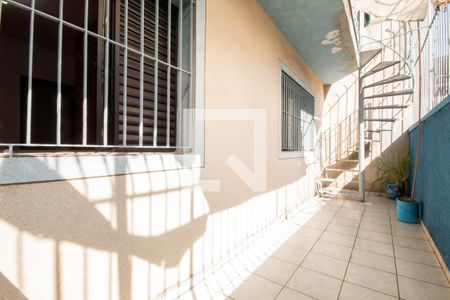 Casa à venda com 360m², 5 quartos e 3 vagasQuintal