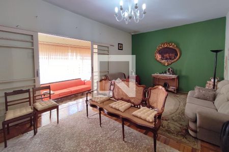 Sala de Estar de casa para alugar com 4 quartos, 299m² em Cambuí, Campinas
