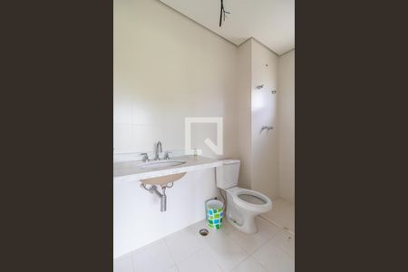 Banheiro de apartamento à venda com 1 quarto, 50m² em Residencial Tres (tambore), Santana de Parnaíba