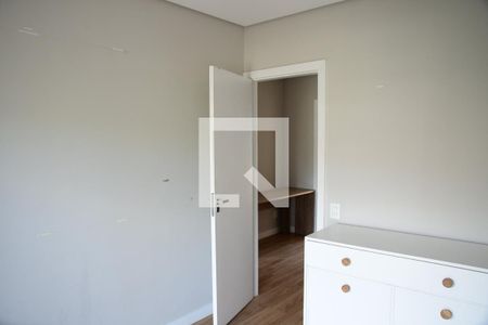 Casa de condomínio para alugar com 200m², 4 quartos e 2 vagasQuarto