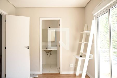 Casa de condomínio para alugar com 200m², 4 quartos e 2 vagasSuíte