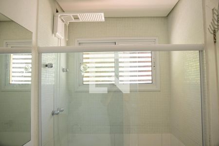 Casa de condomínio para alugar com 200m², 4 quartos e 2 vagasBanheiro da Suíte
