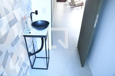 Lavabo de casa de condomínio para alugar com 4 quartos, 200m² em Jardim Rebelato, Cotia