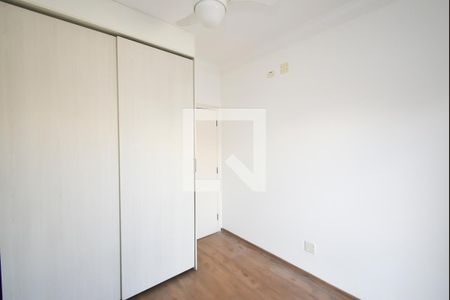 Casa de condomínio à venda com 432m², 3 quartos e 3 vagas Casa de condomínio à venda com 432m², 3 quartos e 3 vagasQuarto 2