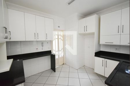 Casa de condomínio à venda com 432m², 3 quartos e 3 vagas Casa de condomínio à venda com 432m², 3 quartos e 3 vagasCozinha