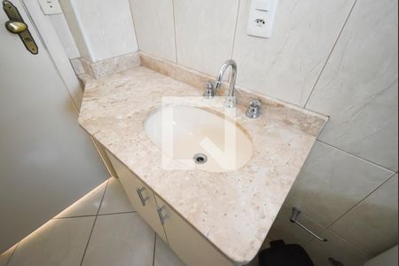 Casa de condomínio à venda com 432m², 3 quartos e 3 vagas Casa de condomínio à venda com 432m², 3 quartos e 3 vagasBanheiro da Suíte