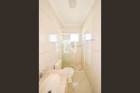 Casa de condomínio à venda com 432m², 3 quartos e 3 vagas Casa de condomínio à venda com 432m², 3 quartos e 3 vagasBanheiro da Suíte