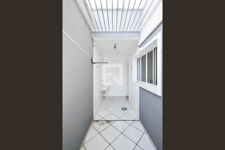 Casa de condomínio à venda com 432m², 3 quartos e 3 vagas Casa de condomínio à venda com 432m², 3 quartos e 3 vagasLavanderia