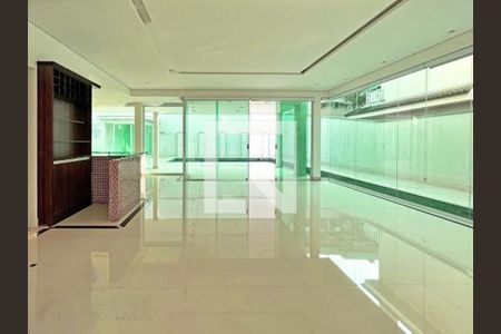 Casa à venda com 4 quartos, 535m² em Centro Comercial Jubran, Barueri