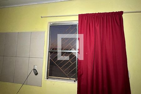 Sala - Janela de apartamento para alugar com 1 quarto, 40m² em Santos Dumont, São Leopoldo