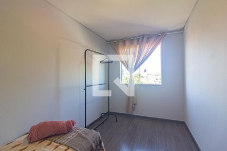 Quarto 1 de apartamento para alugar com 2 quartos, 50m² em São Domingos, Curitiba