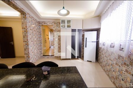 Casa à venda com 800m², 7 quartos e 2 vagasCasa 2 - Cozinha