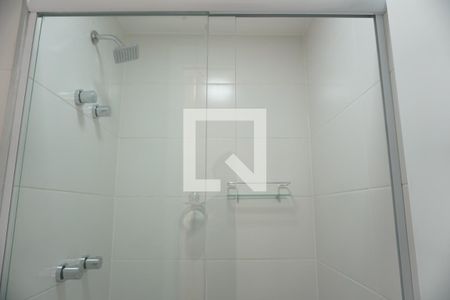 Banheiro de apartamento à venda com 1 quarto, 27m² em Vila Mariana, São Paulo