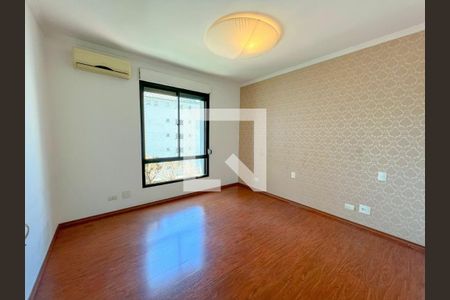 Apartamento à venda com 3 quartos, 184m² em Indianópolis, São Paulo