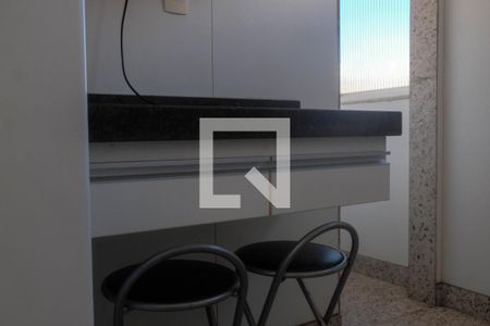 Cozinha de apartamento para alugar com 1 quarto, 69m² em Funcionários, Belo Horizonte