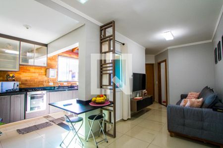 Sala de apartamento para alugar com 2 quartos, 50m² em Vila Cecília Maria, Santo André