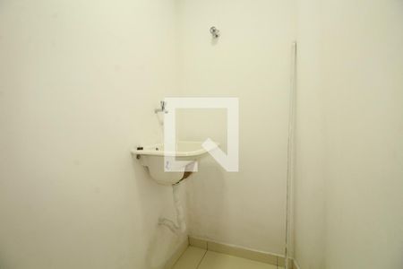 lav de casa de condomínio para alugar com 2 quartos, 45m² em Vila Nivi, São Paulo