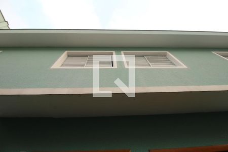 Fachada do bloco de casa de condomínio para alugar com 2 quartos, 45m² em Vila Nivi, São Paulo