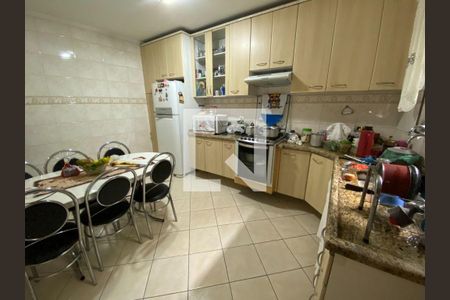 Casa à venda com 3 quartos, 176m² em Jardim Bom Clima, Guarulhos
