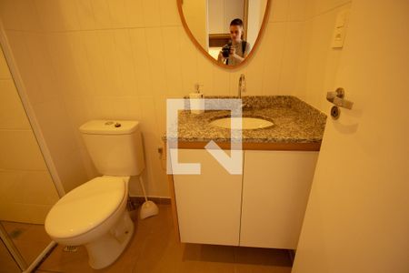 Banheiro de apartamento para alugar com 1 quarto, 28m² em Vila Mariana, São Paulo