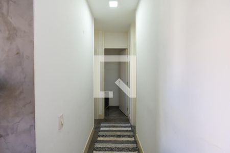 Corredor de apartamento à venda com 2 quartos, 55m² em Jardim Caboré, São Paulo