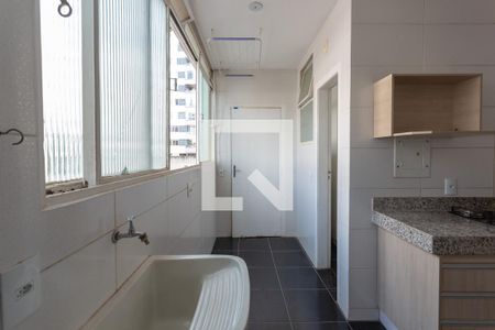 Apartamento para alugar com 95m², 3 quartos e 1 vaga Apartamento para alugar com 95m², 3 quartos e 1 vagaCozinha e Área de Serviço