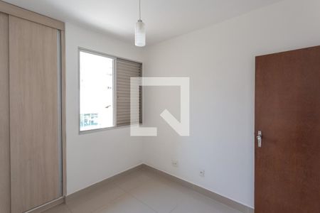 Quarto 2 de apartamento para alugar com 3 quartos, 95m² em Funcionários, Belo Horizonte