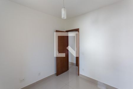Quarto 2 de apartamento para alugar com 3 quartos, 95m² em Funcionários, Belo Horizonte