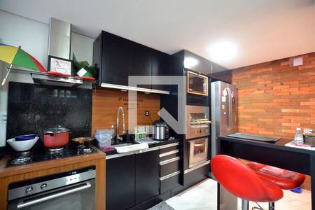 Cozinha de apartamento à venda com 2 quartos, 82m² em Cristal, Porto Alegre