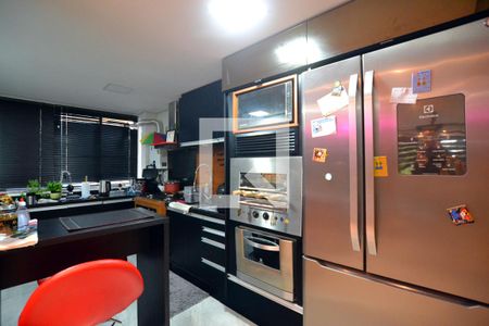 Cozinha de apartamento à venda com 2 quartos, 82m² em Cristal, Porto Alegre
